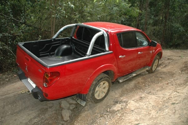 Mitsubishi Triton Dual Cab 3Tonne  towing