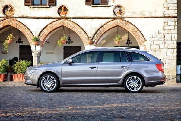 Skoda Superb Estate Elegance 125Kw TDi 6 Speed DSG