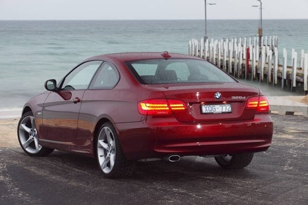 BMW 320d Coupe exterior rear