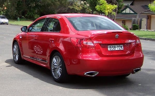 Suzuki Kizashi AWD Sport rear side Suzuki Kizashi AWD Sport 2.4L 6 Speed CVT