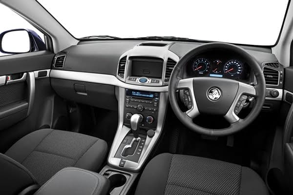 2011 The new Series II Captiva 7 interior 600 2011 The new Series II Captiva 7 interior