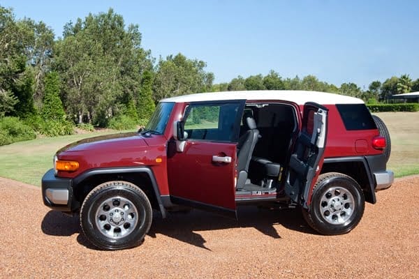 2011-FJ-Cruiser-rear-doors-and-seats