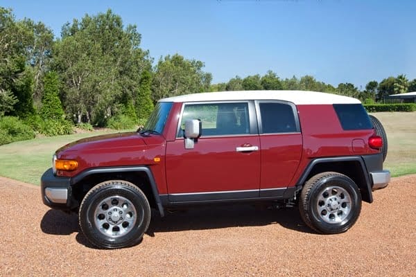 2011-FJ-Cruiser-side-view-burgandy