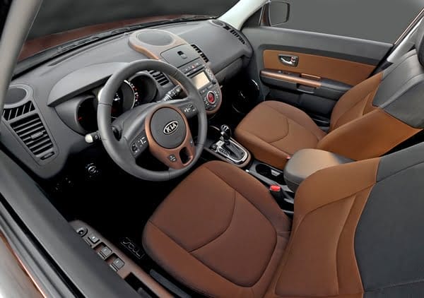 2012 Kia Soul interior 