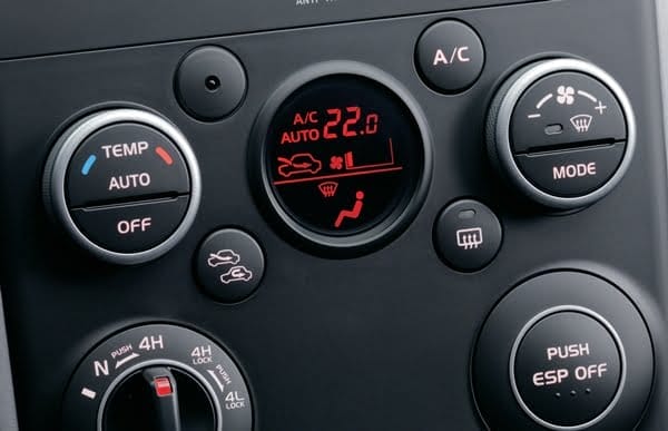 Suzuki Grand Vitara Diesel ecentre console