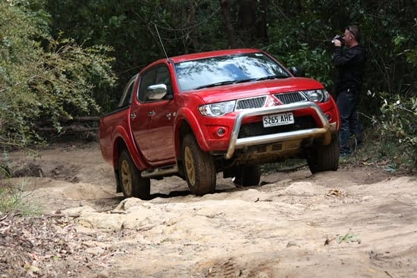 Mitsubishi Triton GLX-R 4WD Dual Cab Ute external front three quarters