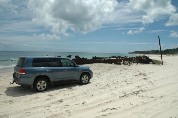 Toyota Land Cruiser 200 Series Sahara Turbo Diesel  on Moreton Island 2