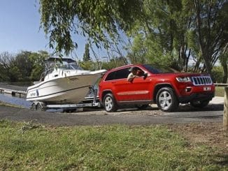 2011 Jeep Grand Cherokee Laredo towing 600