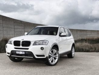 BMW X3 xDrive 30d AWD SUV front