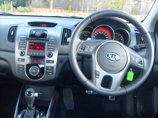 Kia Cerato Hatch dash