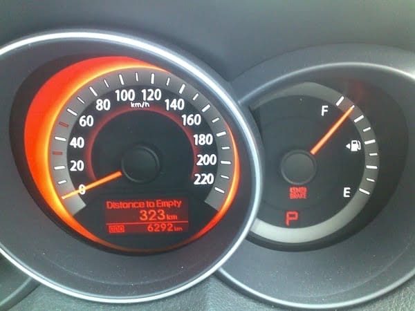 Kia Cerato Hatch Distance till Empty