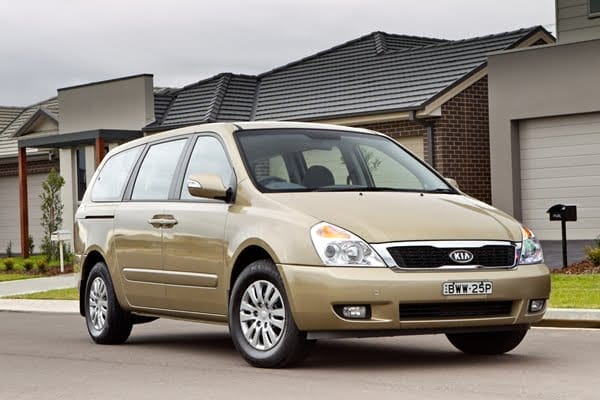 2011 Kia Grand Carnival