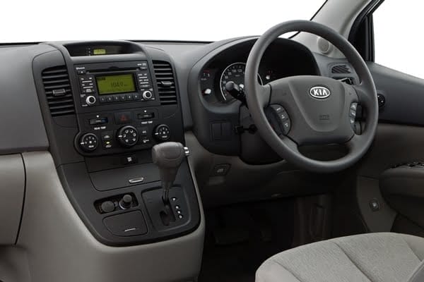 2011 Kia Grand Carnival