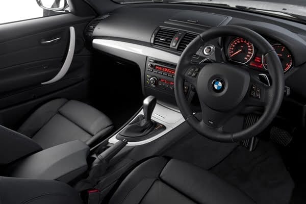 BMW 2012 1 Series Coupé dash