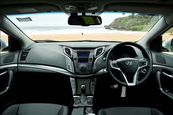 Hyundai i40 Touring Wagon interior 600