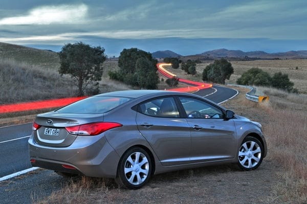 2011 Hyundai Elantra Premium rear