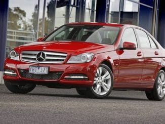 Mercedes-Benz C200 CGI. 1image74386_b[1] 600