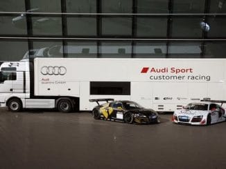 Audi R8 LMS race cars 2012 Bathurst
