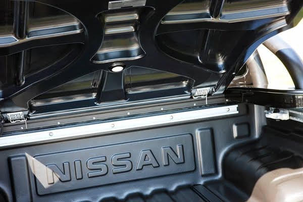 Nissan Navara ST-X 550 Photo6 back section 600 Nissan Navara ST-X 550 Photo6 back section 600