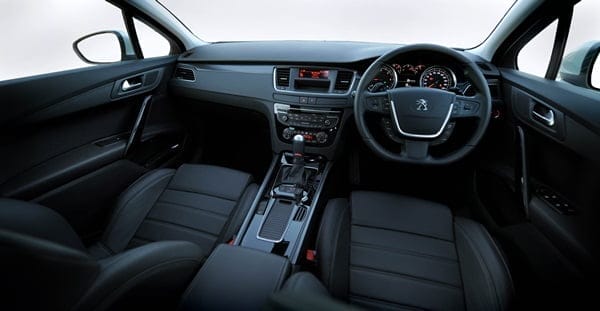 Peugeot 508 Touring 2.0l HDi Allure dash