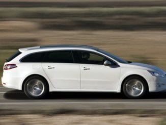 Peugeot 508 Touring 2.0l HDi Allure side
