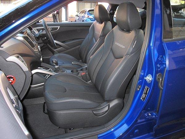 2012 Hyundai-Veloster-plus.