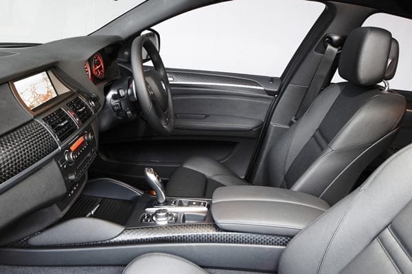 2012 BMW X6 M50d front seats