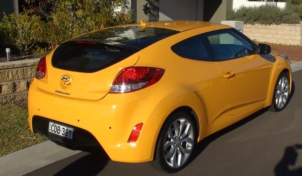 Hyundai Veloster rear side