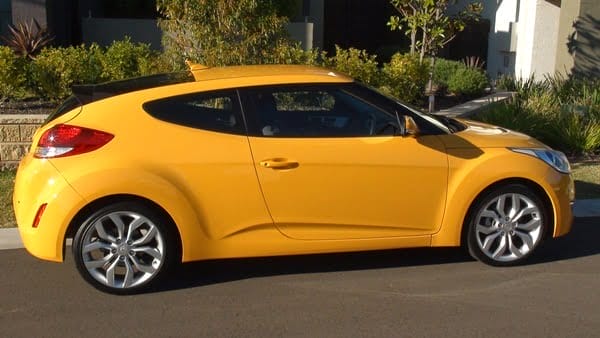 Hyundai Veloster side