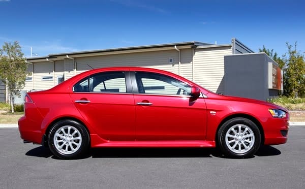 2013 Mitsubishi Lancer LX Sedan CVT 2013 Mitsubishi Lancer LX Sedan CVT