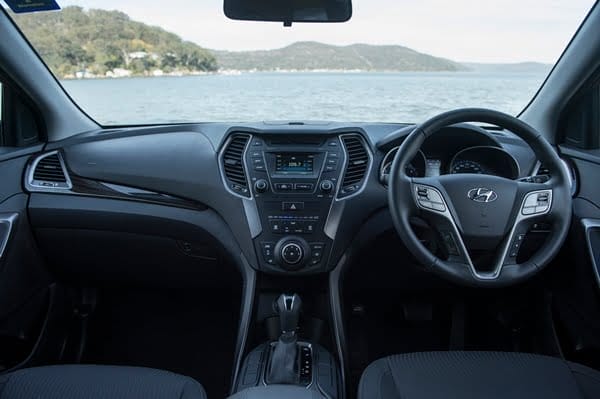 Hyundai Santa Fe Active Interior  dash 1