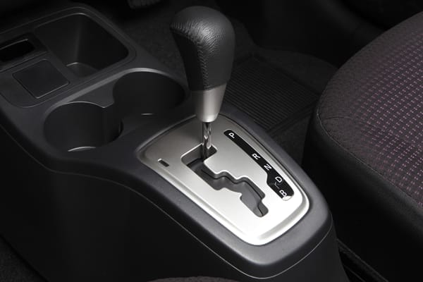 Article 2013  Mirage LS Mulberry interior centre storage and transmission