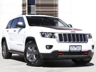 2013 Jeep Grand Cherokee Trailhawk exterior