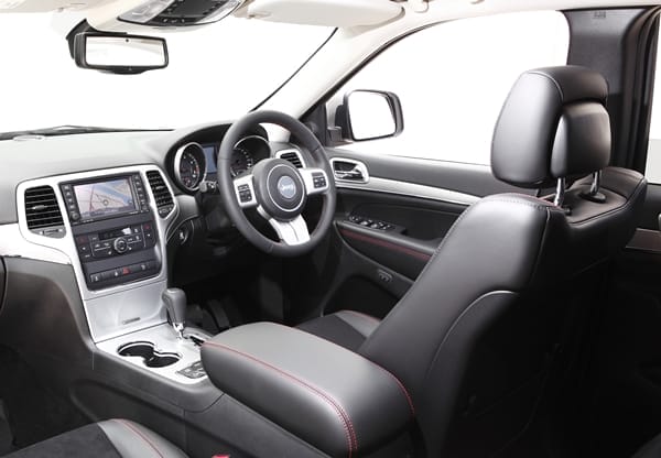 2013 Jeep Grand Cherokee Trailhawk interior