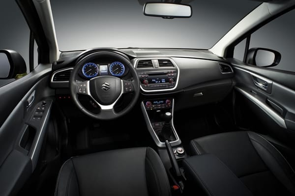 2013 Suzuki SX4 dash