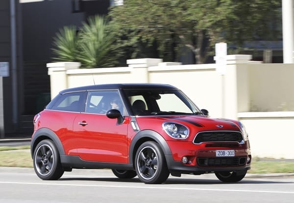 MINI Cooper S Paceman EXTERIOR