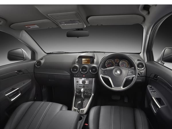 2013 Holden Captiva 5 LTZ dash