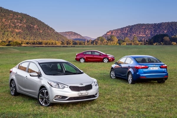 All-New Kia Cerato SLi (front left), Kia Cerato Si (front right) and Kia Cerato S (background).