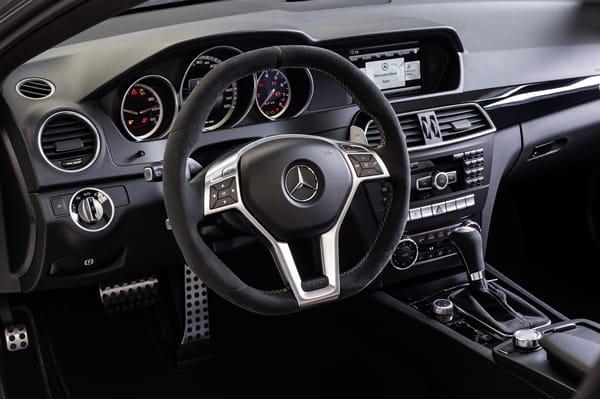 Mercedes Benz C 63 AMG Edition 507 dash