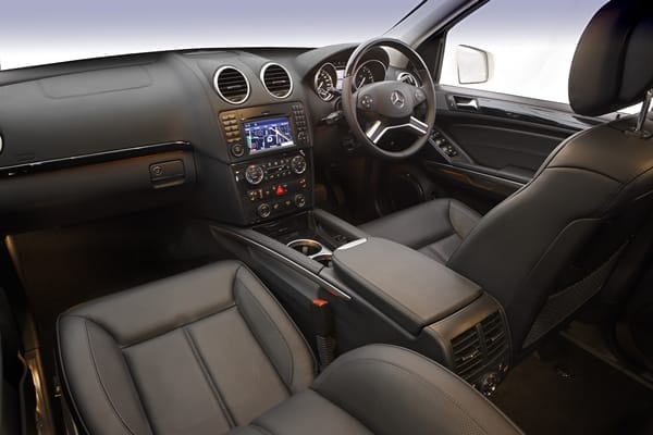 Mercedes Benz GL 350 CDi BlueEFFICIENCY 4WD INT