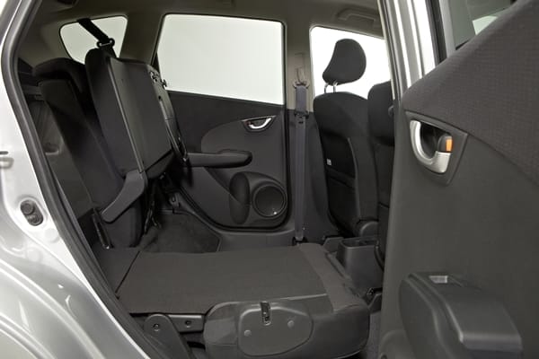 2013 Honda Jazz Hybrid Magic Seats 2013 Honda Jazz Hybrid Magic Seats