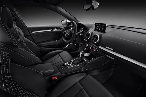 2013 Audi S3 Sportback dash