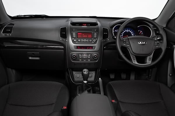 Kia Sorento SI Dash