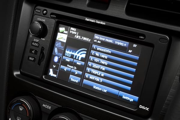 Subaru Forester XT Premium centre stack