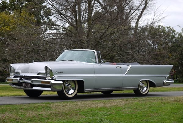 1957 left hand drive Lincoln Premier Convertible web