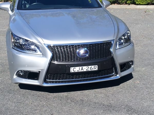 2013 Lexus LS F Sport