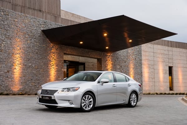 2013 Lexus ES 300h Sports Luxury