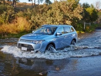 Mitsubishi Outlander PHEV AWD SUV 1