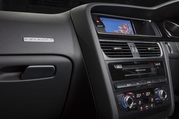Audi A5 coupe driver controls 600