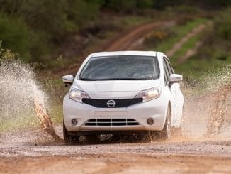 Nissan's self cleaning paint
